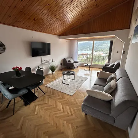 Golubica 2 Apartment Marina